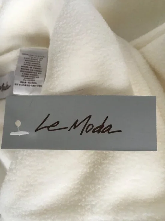 LeModa Poncho Women One Size Fits All White with Gray White Leopard Print New - Picture 10 of 15